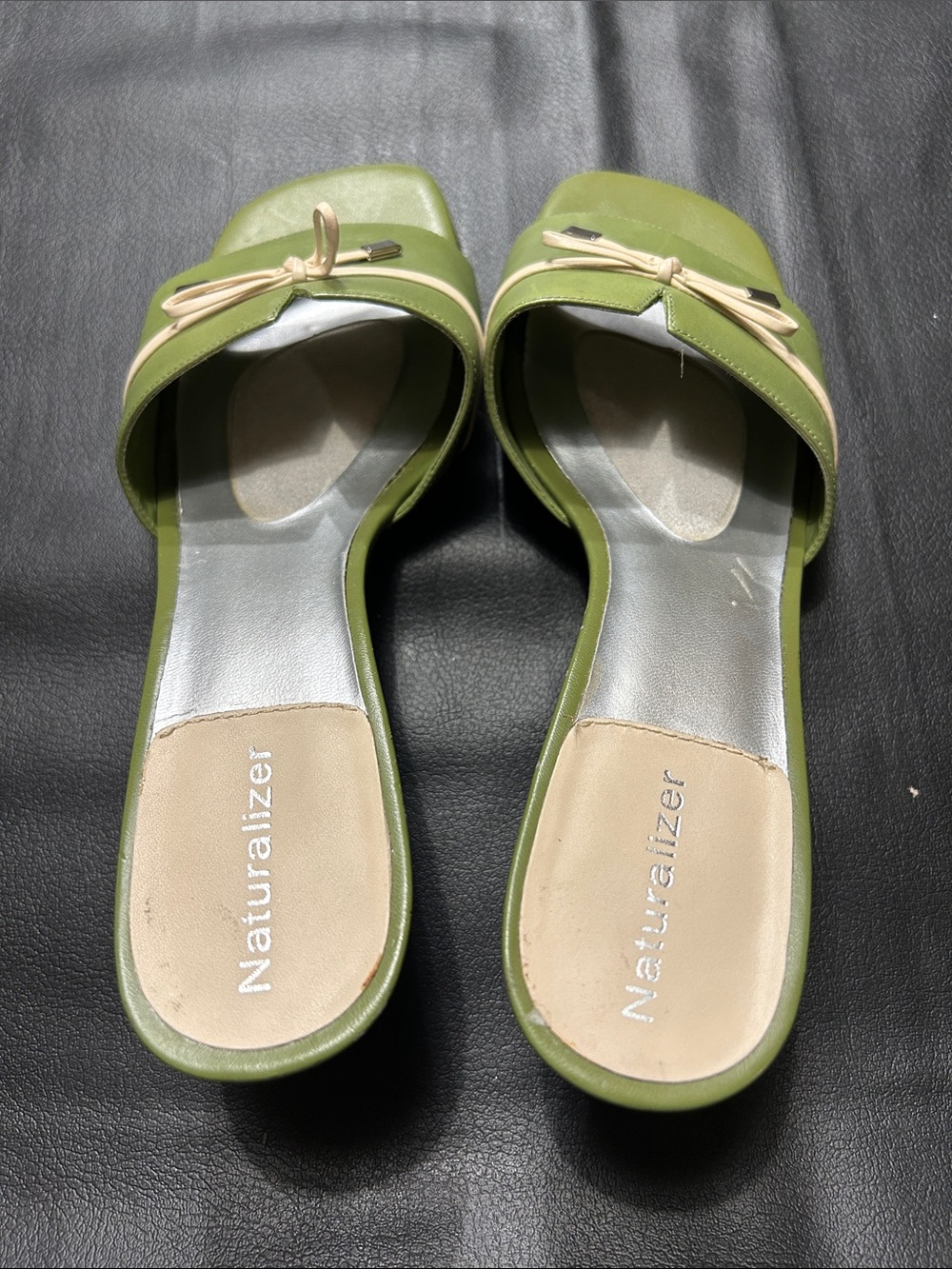 Naturalizer Olive Green and Cream Bow Slide Mules - Picture 3 of 6